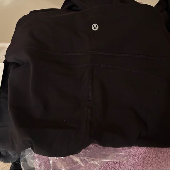 Lululemon Groove Super High Rise NULU Flare Pant Black 10 Short NEW - Picture 5 of 7